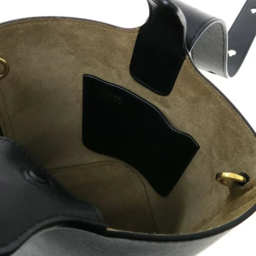 Loewe Pebble Bucket Bag Smooth Calf - Picture 2 of 9